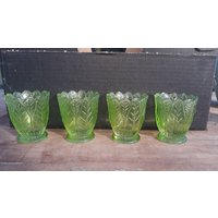Set Of 4x Vase Becher Glas Grün 1920Er Art Deco Uranglas Vaselineglas von meindesign