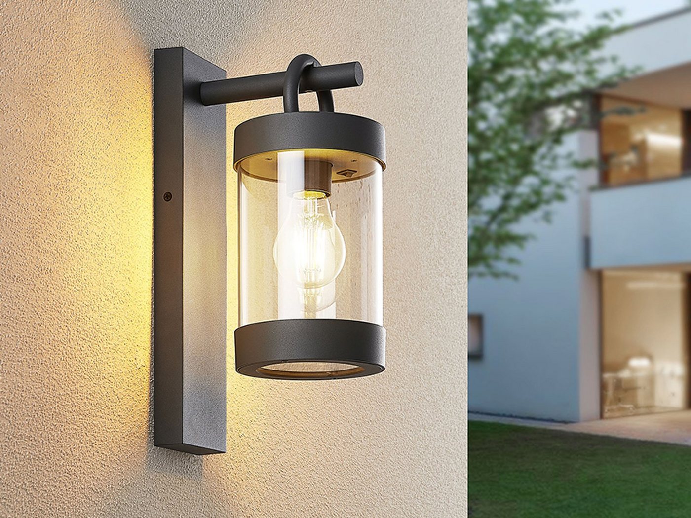 meineWunschleuchte Außen-Wandleuchte, Dämmerungssensor, LED wechselbar, Warmweiß, Landhausstil Wand-Laterne Anthrazit Höhe 33cm für Gartenhaus & Carport von meineWunschleuchte