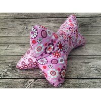 Leseknochen in Rosa/Lila/Mint/Rot Mit Ornamenten, Mustermix von meineliebstenundich