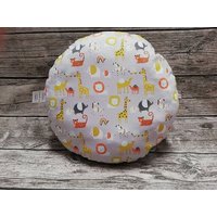 Sitzkissen Mit Safari Tieren in Grau/Senf/Orange von meineliebstenundich