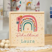 Erinnerungskiste Zur Einschulung Rainbow Party Rosa - Als Geschenk Zum 1. Schultag Erinnerungskiste Zur Einschulung Rainbow Party Rosa - Als Geschenk Zum 1. Schultag von meinkerzenshop