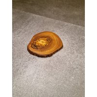 Rustikale Untersetzer Aus Olivenholz Ca. 10 cm Ø Rustikale Untersetzer Aus Olivenholz Ca. 10 cm Ø von meinolivenholz