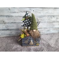 Gesteck Herbst Wichtel Handarbeit Genäht Herbstliche Dekoration Schublade Holz Deko Herbstgesteck Tischdekoration Handgemacht Nähen Gnome Gesteck Herbst Wichtel Handarbeit Genäht Herbstliche Dekoration Schublade Holz Deko Herbstgesteck Tischdekoration Handgemacht Nähen Gnome von meinrosarot