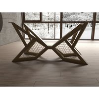 Moderne Einzigartige Spinnenmetallform-Tischbasis Für Ihre Premium-Tops. Handgefertigtes Produkt Aus Der Eu Mit Kostenlosem Versand [Spdrmhcl5] von metallegscom