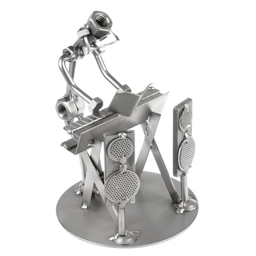 metalman24 Schraubenmännchen Keyboard Musiker - Handarbeit Geschenkidee Metallfigur Metallmännchen Stahlfigur Schraubenmännle - Deko für Büro & Zuhause metalman24 Schraubenmännchen Keyboard Musiker - Handarbeit Geschenkidee Metallfigur Metallmännchen Stahlfigur Schraubenmännle - Deko für Büro & Zuhause von metalman24