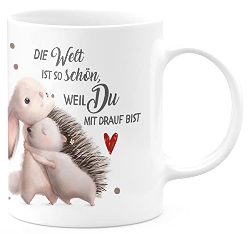 Mikalino Keramik Tasse Die Welt ist so schön, weil Du mit drauf bist Hase und Igel - handbedruckt in Deutschland | Kaffee Becher Kaffeetasse Geschenk, Farbe:weiss, Grösse:330ml von miKalino