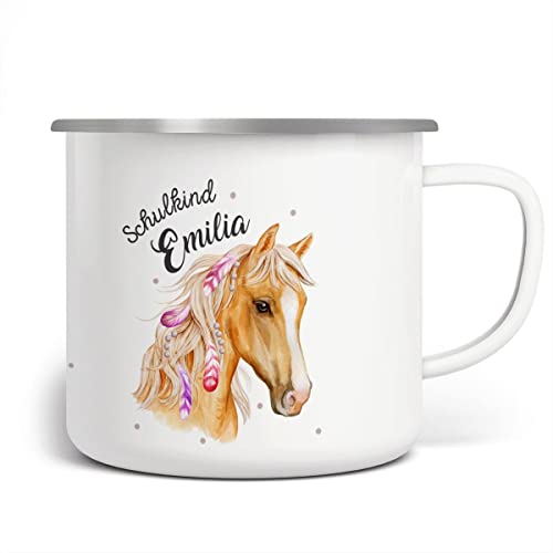 miKalino Emaille Tasse Schulkind Pferd mit Federn in der Mähne und mit Wunschname personalisierte Kindertasse mit Namen bedruckt Emaille Becher Emailletasse Geschenk, Farbe:weisssilber, Grösse:300ml miKalino Emaille Tasse Schulkind Pferd mit Federn in der Mähne und mit Wunschname personalisierte Kindertasse mit Namen bedruckt Emaille Becher Emailletasse Geschenk, Farbe:weisssilber, Grösse:300ml von miKalino