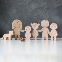 Familienfiguren Aus Holz - Familienporträt Mit Haustieren Personen Holzfiguren Geschenk Für Die Familie von mielasiela