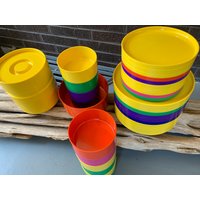 Heller Massimo Vignelli 1970Er Jahre Stacking Essgeschirr Teller + Schüsseln Snack Schüssel Eiskübel Set Mid Century Melamin Melmac Picknick Lot von mightyMODERN