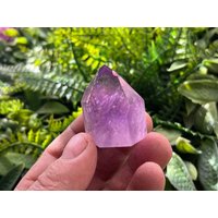 Amethyst Edelstein Natürliche Kristallmineralien Muster Cluster Souvenirs von migiminerals