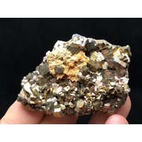 Pyriwunderschöner Calcit-E Gyudyurska Mine-Erma Reka Bulgarien Pyriwunderschöner Calcit-E Gyudyurska Mine-Erma Reka Bulgarien von migiminerals