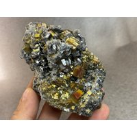 Wunderbare Pyrit-Calcit Sphalerit Galena Quarz-Gyudyurska Mine-Madan Bulgarien Natürliche Kristallmineralien Probe von migiminerals