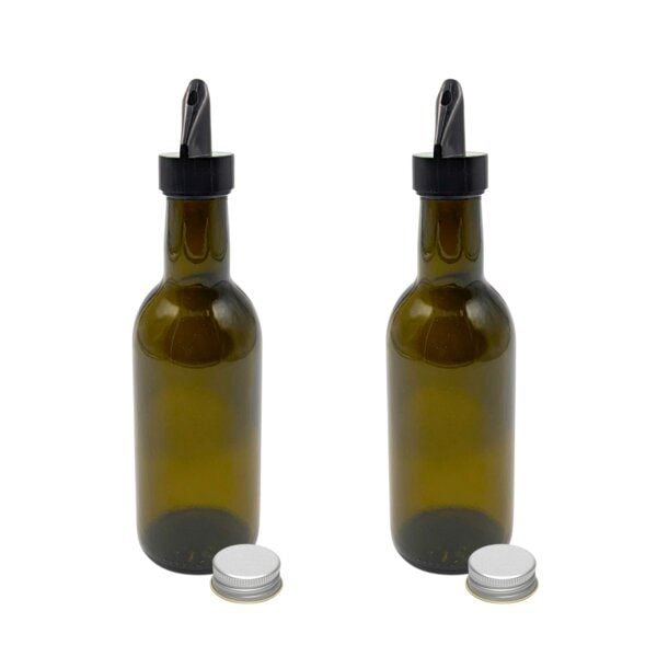 mikken 2 Ölflaschen 250 ml mit Ausgießer braune / grüne Glasflasche mit Dosierer + Schraubdeckel und 2 Etiketten von mikken