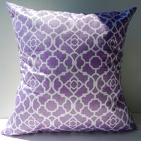 Neue 18 X cm Lattice Designer Handgefertigte Kopfkissenbezug in Lila Und Weiß Muster von milkandcookiesCanada