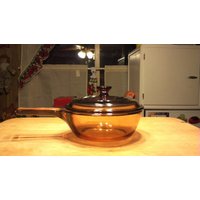 Pyrex Visions Bernsteinfarbene 0, 5 Liter Pfanne & Cranberry Deckel von millyredstreasures