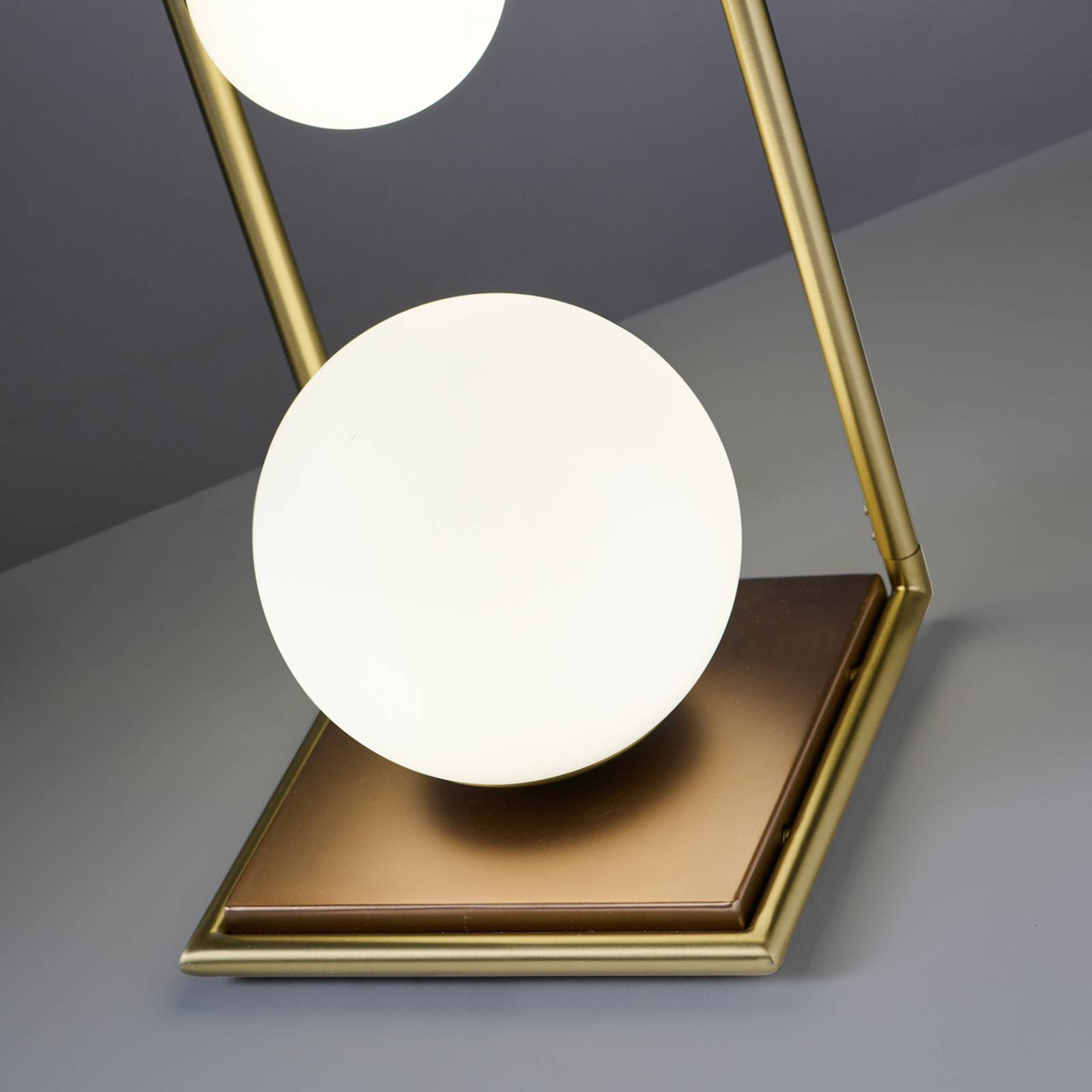Tischlampe Buble gold Opalglas 4-flammig Dimmer von miloox by Sforzin