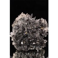 Quarz Überwachsen Durch Hervorragende Oktaederale Spiegel Sphalerit-Marmatit Kristalle Quarz Überwachsen Durch Hervorragende Oktaederale Spiegel Sphalerit-Marmatit Kristalle von mineraluniverse