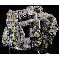 Skelettgalena, Chalcopyrit, Sphalerit-Marmatit Und Quarz Skelettgalena, Chalcopyrit, Sphalerit-Marmatit Und Quarz von mineraluniverse