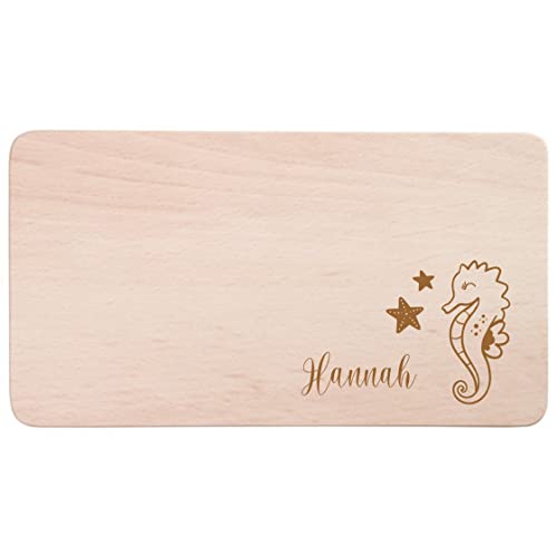 minimutz Frühstücksbrettchen für Kinder mit Namensgravur | Personalisiertes Brotzeitbrett Holz-Brett Seepferdchen & Name | Persönliche Geschenk-Idee für Mädchen minimutz Frühstücksbrettchen für Kinder mit Namensgravur | Personalisiertes Brotzeitbrett Holz-Brett Seepferdchen & Name | Persönliche Geschenk-Idee für Mädchen von minimutz