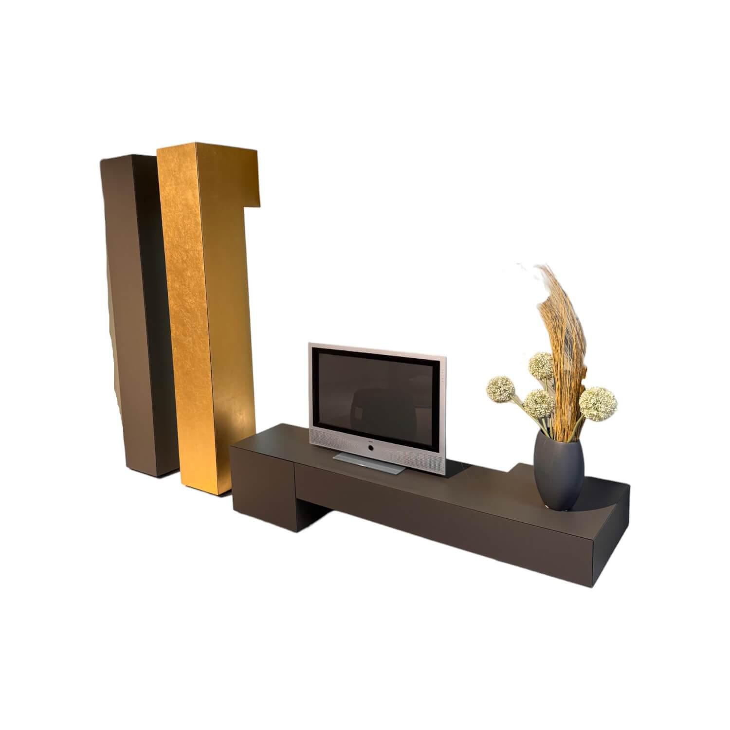 Wohnwand Inpiedi Lack Interno Metall Gold Lack Coffee Braun Inklusive LED Beleuc... von minottiitalia