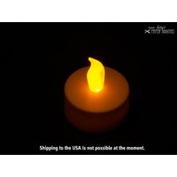 Led-Teelicht Mit Gelb-Orangener Flamme von misskittysoddities