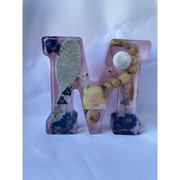 Buchstabe Aus Epoxidharz | Baby Erinnerungen Geburtsbuchstabe Personalisiertes Nachtlicht Personalisierte Erinnerung von mitHerzundBlueten