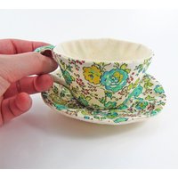 Made-To-Bestellung | 1 - 2 Wochen- Liberty Textil Teetasse Untertasse Ornament- Apfelgrün Floral Auf Hellcreme von miwary
