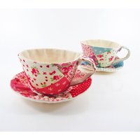 Made-To-Bestellung | 1 - 2 Wochen- Textil Teetasse Untertasse Ornament- Patchwork Druck Rot Oder Blau von miwary