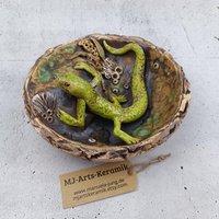 Insektentränke 16, 5 cm Mit Echse Handmade Keramik Vogeltränke Gartenkeramik Gartendeko Geschenk Garten Unikat von mjArtsKeramik