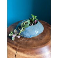 Handgemachter 17cm Übertopf Aus Keramik Ozeanblau Mit Drainageloch Handgemachter 17cm Übertopf Aus Keramik Ozeanblau Mit Drainageloch von mkayceramics