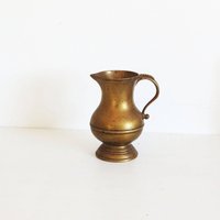 Vintage Karaffe Messing Vase Krug Kanne Mit Henkel Vintage Karaffe Messing Vase Krug Kanne Mit Henkel von mlovesvintage