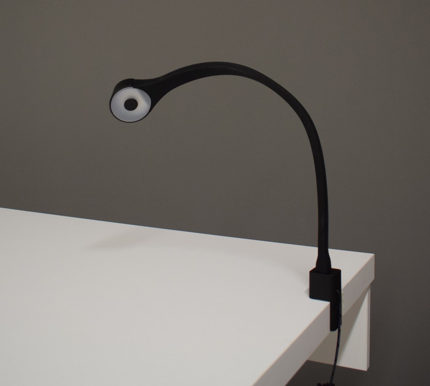 möbel-direkt.de Schreibtischplatte Schreibtischlampe Big Profi Desk möbel-direkt.de Schreibtischplatte Schreibtischlampe Big Profi Desk von möbel-direkt.de