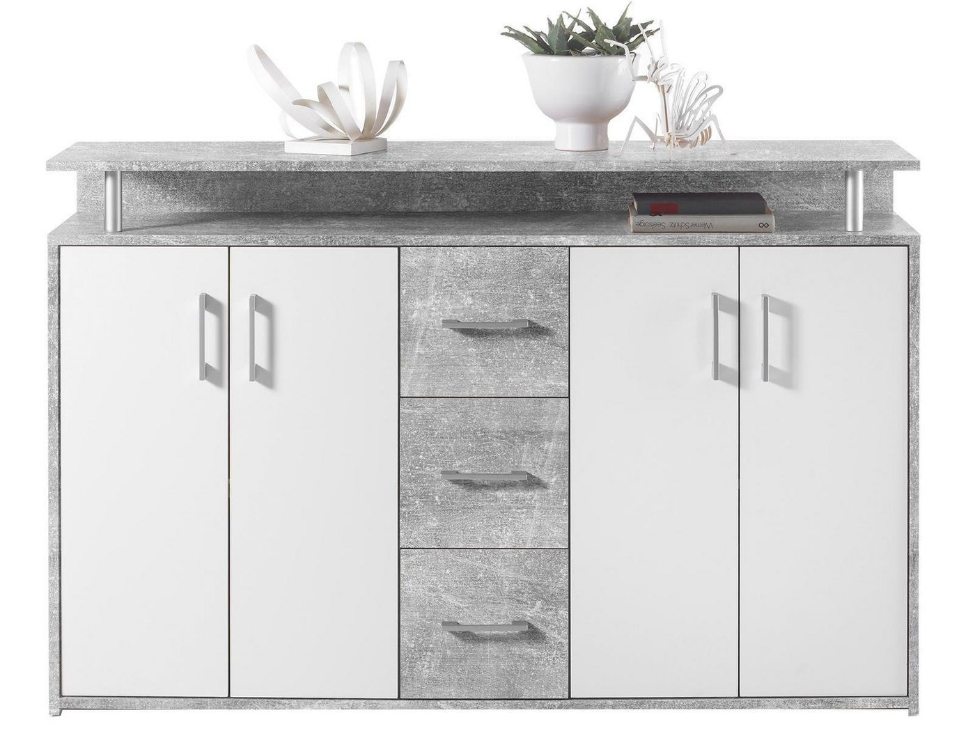 möbelando Highboard Delia, Highboard aus Spanplatte in Beton Nachbildung mit 4 Türen in Weiß, 3 Schubkästen und 2 Einlegeböden. Breite 139 cm, Höhe 90 cm, Tiefe 34 cm. von möbelando