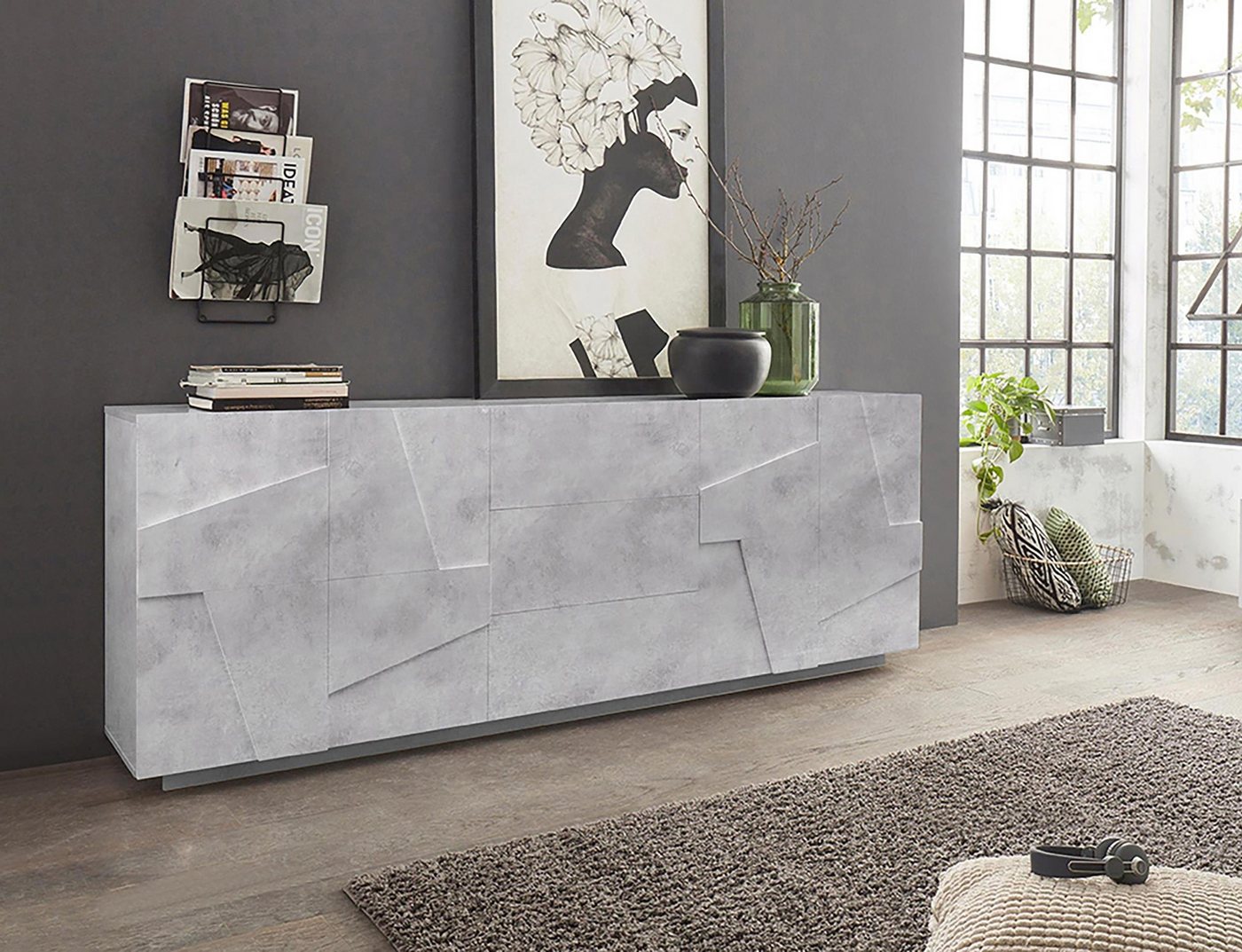 möbelando Sideboard Piacenza, Modernes Sideboard aus Spanplatte in Beton matt Nachbildung mit 4 Holztüren, 3 Schubkästen und 2 Konstruktionsböden. Breite 220 cm, Höhe 86 cm, Tiefe 44 cm von möbelando