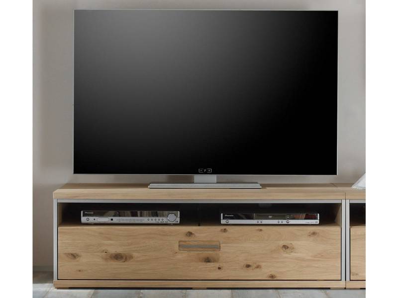 möbelando TV-Board Medina, Modernes TV-Lowboard, Front aus Massivholz in geölter Asteiche Bianco, Korpus aus Spanplatte außen funiert in Eiche Bianco, innen Eiche Bianco Nachbildung, Korpusabsetzung aus Metall in Edelstahloptik mit 1 Schubkasten und 2 offenen Fächern. Breite 124 cm, Höhe 41 cm, Tiefe 52 cm. von möbelando