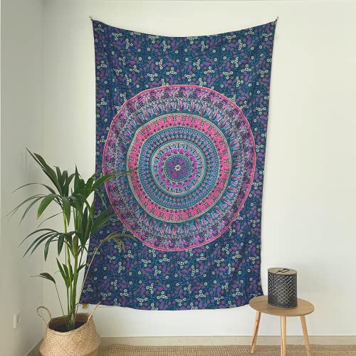 MOMOMUS Wandteppich Mandala - 100% Baumwolle, Bunt, Orientalische Designs - Ideal als Wandtuch Mandala, Indischer Wandbehang aus Stoff und Wandteppich Boho - Lila, 135x210 cm von MOMOMUS