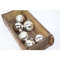 6 Antike Weihnachtsbaumkugeln | Glas Mit Kunststoffverschluss Silber Vintage Festlich 6 Antike Weihnachtsbaumkugeln | Glas Mit Kunststoffverschluss Silber Vintage Festlich von monamievintageDE