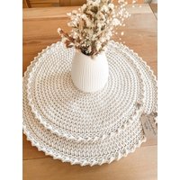 Tischdecke Platzset Gehäkelt Rund Häkeln Tischsets Untersetzer Läufer Teppich Geschenkidee Für Mutter Muttertagsgeschenk Tischdecke Platzset Gehäkelt Rund Häkeln Tischsets Untersetzer Läufer Teppich Geschenkidee Für Mutter Muttertagsgeschenk von monohandmadelove