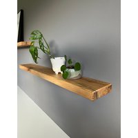 Schwebendes Regal, Holzregal, Bücherregal, Floating Wandboard Schwebendes Regal, Holzregal, Bücherregal, Floating Wandboard von montafoncrafts