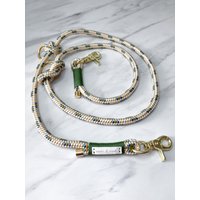 Beige Hundeleine/Tauleine „Aloha" Mit Grün Umwickelung Und Gold Karabiner - Verschiedene Größen von moonandneck