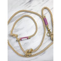 Moxonleine | Retrieverleine „Berry" Aus Beige Gedrehtem Tau Mit Rosa Umwickelung Und Goldenem Karabiner - Verschiedene Größen von moonandneck