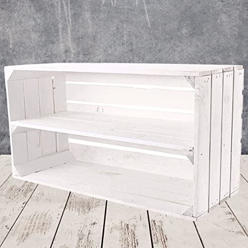 Moooble 1er Große weiße Holzkiste mit Mittelbrett 68cm x 40cm x 31cm Obstkisten Weinkiste Regal Holzboxen DIY Bücherregal Weiss Shabby chic Holzkistenaus dem Alten Land Holzregal von Moooble