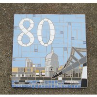 Mosaik Hausnummer Schild Individuelles Adressschild, London Skyline Mosaik Hausnummer Schild Individuelles Adressschild, London Skyline von mosaicsbyhippo