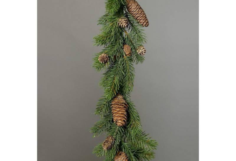Winterliche Kunstpflanze Tannengirlande aus Kunststoff mit echten Zapfen künstliche Girlande, mucPlants Winterliche Kunstpflanze Tannengirlande aus Kunststoff mit echten Zapfen künstliche Girlande, mucPlants von mucPlants