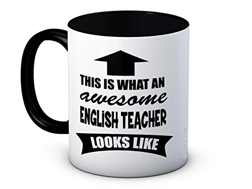 Kaffeetasse mit englischer Aufschrift "This is What an Awesome English Teacher Looks Like", eine tolle Geschenkidee für jeden Anlass von mug-tastic