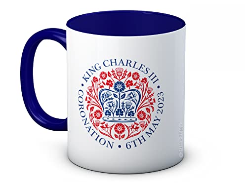 The Coronation of King Charles III & Queen Camilla – 6. Mai 2023 – Keramik-Kaffeetasse (Blau & Weiß) von mug-tastic