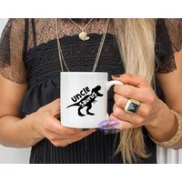 Onkel Saurus | Bester Becher| Personalisiertes Geschenk Für Freund Weingläser| Sie Ihn Becher Tasse Handgemacht Tumbler von mugandcrafts