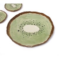 Keramikteller Kiwi, Handgefertigtes Unikat, 19 cm von mumuinparis