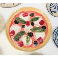 Kleiner Pizzateller Aus Keramik, Handgefertigt Und Handbemalt, Einzelstück von mumuinparis
