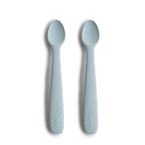 Mushie 2er Set Babylöffel für Kinder | BPA-freier Silikonlöffel | Löffel Spülmaschinenfester Fütterlöffel | Langlebiges Zubehör für Kleinkinder | Powder Blue von mushie